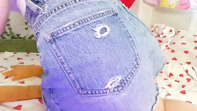 Snapshot of Mila_starx chatting on 02/18/25, 04:58 Mila starx online show from 02/18/25, 04:58