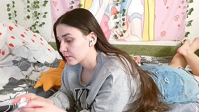 Snapshot of Mila_starx chatting on 03/12/25, 07:57 Mila starx online show from 03/12/25, 07:57