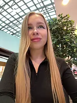 mur girl online show from 12/03/24, 10:50