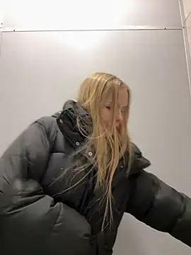 mur girl online show from 12/23/24, 01:03