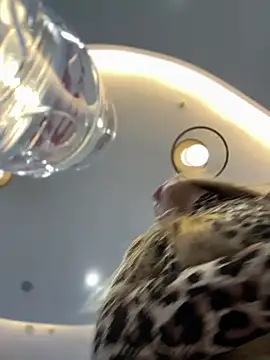 mur girl online show from 12/30/24, 12:42