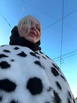 mur girl online show from 01/18/25, 09:45