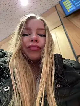 mur girl online show from 02/16/25, 08:43