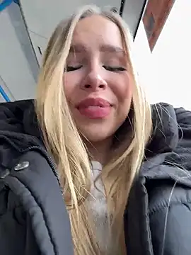 mur girl online show from 02/22/25, 08:29