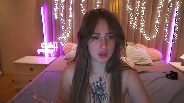 GentleAdellee online show from 12/13/25, 07:53