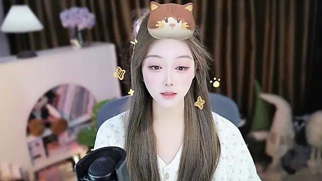 Arwyn-rr online show from 03/18/26, 01:58