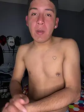 Snapshot of Oscar_Bratz chatting on 12/07/24, 04:20 Oscar Bratz online show from 12/07/24, 04:20