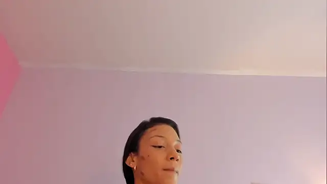 lupeebony online show from 06/25/26, 07:40
