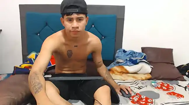 Snapshot of jaycolinss chatting on 03/03/25, 07:49 jaycolinss online show from 03/03/25, 07:49