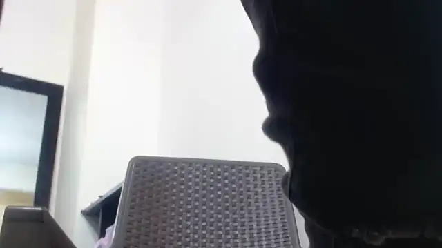 Snapshot of jaycolinss chatting on 10/15/25, 12:38 jaycolinss online show from 10/15/25, 12:38