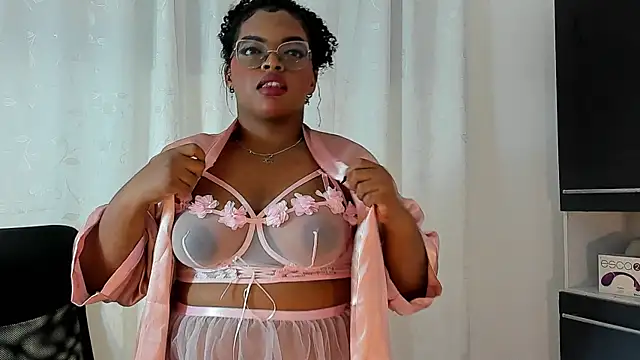 Snapshot of conielaurenth chatting on 12/03/25, 10:13 conielaurenth online show from 12/03/25, 10:13