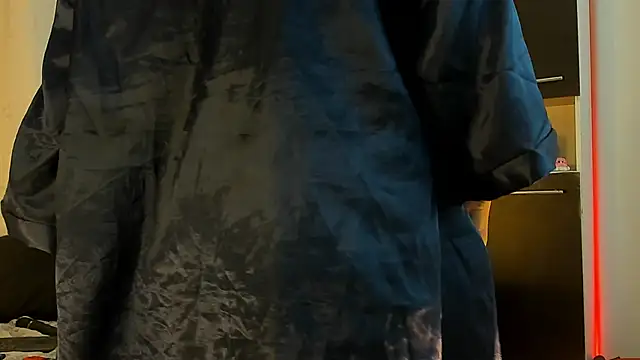 Snapshot of conielaurenth chatting on 12/18/25, 10:54 conielaurenth online show from 12/18/25, 10:54