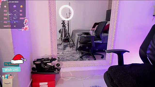 Snapshot of Mariana_c1 chatting on 12/18/25, 03:29 Mariana c1 online show from 12/18/25, 03:29