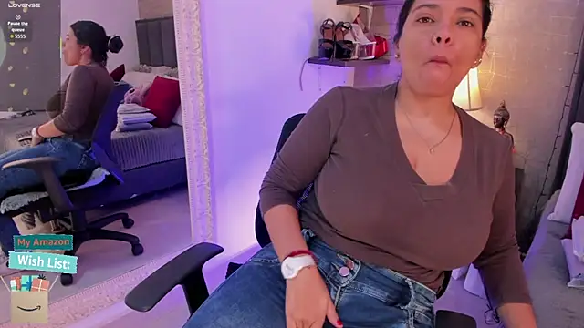 Snapshot of Mariana_c1 chatting on 01/13/26, 02:11 Mariana c1 online show from 01/13/26, 02:11