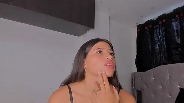 Snapshot of game_with_lesbians_ chatting on 01/30/25, 10:51 game with lesbians online show from 01/30/25, 10:51