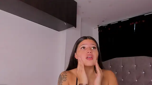 Snapshot of game_with_lesbians_ chatting on 10/09/25, 09:57 game with lesbians online show from 10/09/25, 09:57