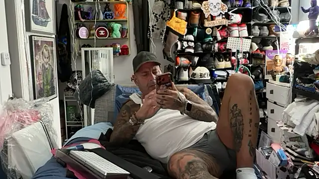 joeytatts66 online show from 03/22/26, 01:53