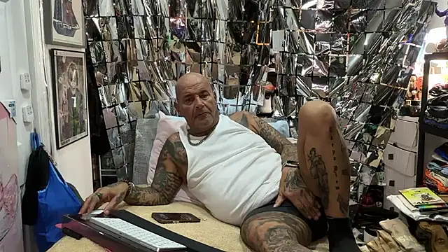 joeytatts66 online show from 04/10/26, 02:50