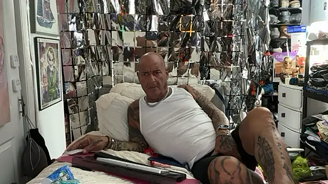 joeytatts66 online show from 05/18/26, 03:02