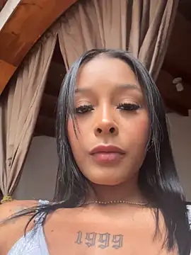 natali henao online show from 11/12/25, 08:41