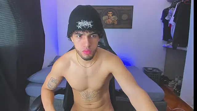 Snapshot of daddy_jhons chatting on 11/11/25, 04:40 daddy jhons online show from 11/11/25, 04:40