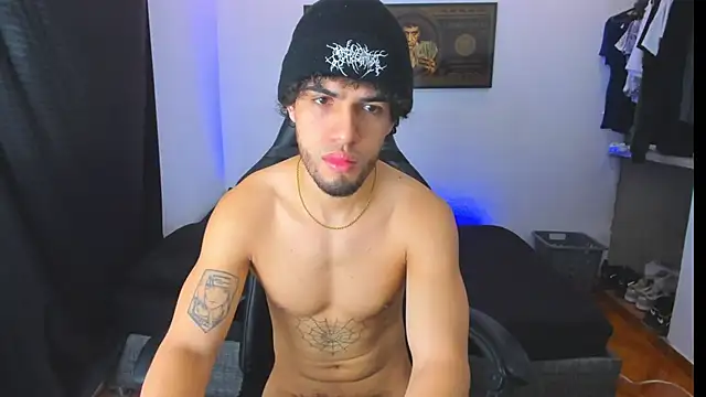 Snapshot of daddy_jhons chatting on 11/20/25, 04:29 daddy jhons online show from 11/20/25, 04:29