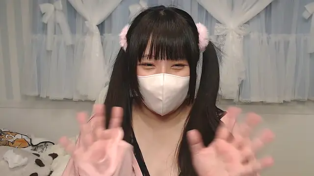 Snapshot of yua0727 chatting on 10/03/25, 01:19 yua0727 online show from 10/03/25, 01:19