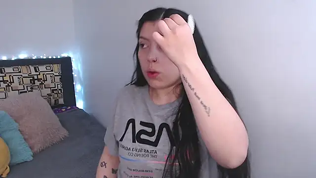 iam emy online show from 10/25/25, 11:29