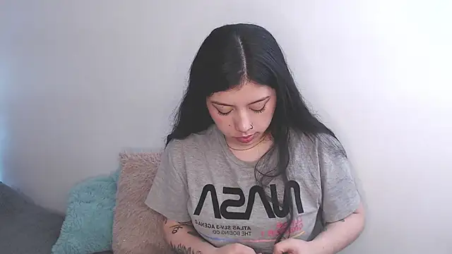 iam emy online show from 10/26/25, 03:01