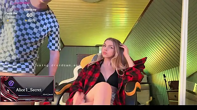 Snapshot of Alice1_secret chatting on 02/04/25, 03:04 Alice1 secret online show from 02/04/25, 03:04