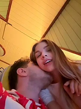 Snapshot of Alice1_secret chatting on 10/05/25, 02:48 Alice1 secret online show from 10/05/25, 02:48