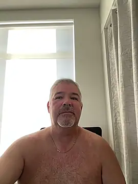 Snapshot of aarosteev2 chatting on 02/14/25, 01:29 aarosteev2 online show from 02/14/25, 01:29