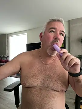 Snapshot of aarosteev2 chatting on 02/26/25, 05:50 aarosteev2 online show from 02/26/25, 05:50