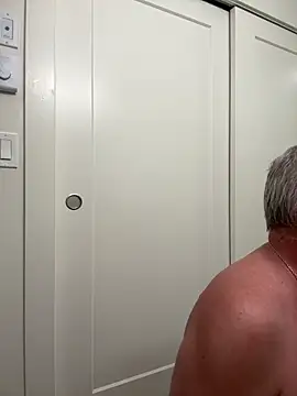 Snapshot of aarosteev2 chatting on 03/05/25, 11:38 aarosteev2 online show from 03/05/25, 11:38