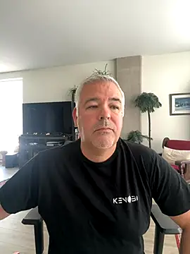 Snapshot of aarosteev2 chatting on 10/06/25, 03:53 aarosteev2 online show from 10/06/25, 03:53