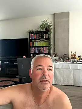 Snapshot of aarosteev2 chatting on 11/27/25, 03:03 aarosteev2 online show from 11/27/25, 03:03