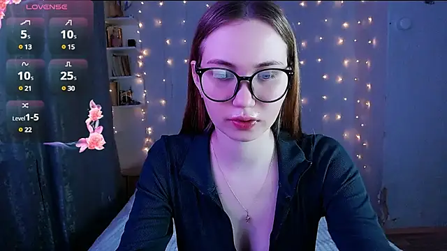 Snapshot of Miya_Mark chatting on 02/17/25, 06:59 Miya Mark online show from 02/17/25, 06:59