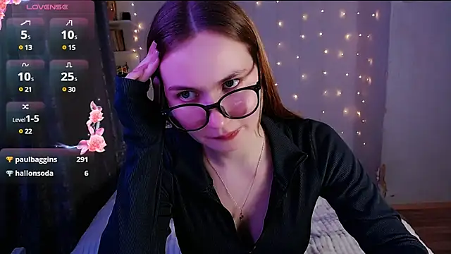 Snapshot of Miya_Mark chatting on 02/25/25, 04:53 Miya Mark online show from 02/25/25, 04:53