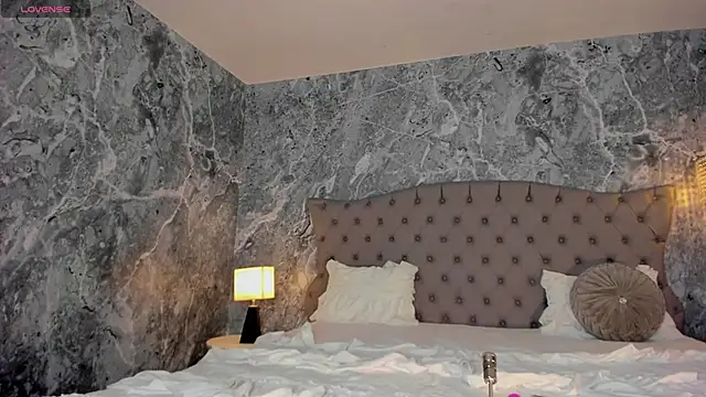 Snapshot of Belliinda_21 chatting on 11/06/25, 07:04 Belliinda 21 online show from 11/06/25, 07:04