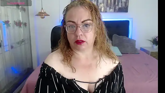 Tania Goddess  online show from 10/07/25, 02:58