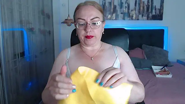 Tania Goddess  online show from 10/11/25, 01:42