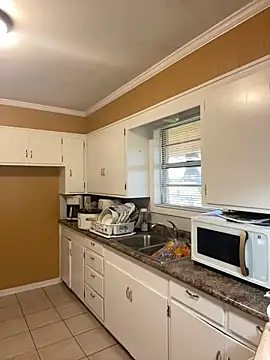 Snapshot of TexasTattooedHouseWife chatting on 03/05/25, 11:27 TexasTattooedHouseWife online show from 03/05/25, 11:27