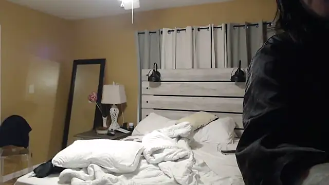 Snapshot of TexasTattooedHouseWife chatting on 03/17/25, 01:08 TexasTattooedHouseWife online show from 03/17/25, 01:08