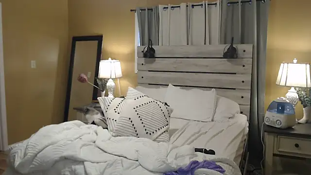 Snapshot of TexasTattooedHouseWife chatting on 03/21/25, 03:13 TexasTattooedHouseWife online show from 03/21/25, 03:13