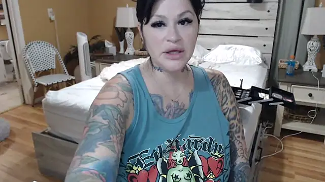 TexasTattooedHouseWife online show from 04/10/26, 02:11