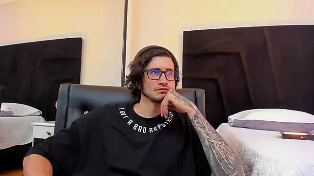 Loggan donnelly online show from 01/25/25, 08:10