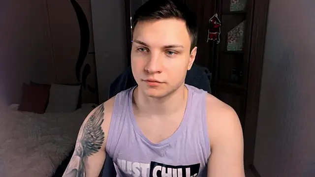 handsome guy01 online show from 12/18/24, 01:37