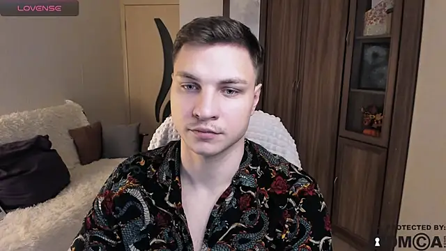 handsome guy01 online show from 10/23/25, 06:56