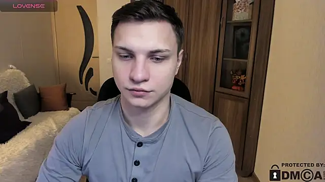 handsome guy01 online show from 11/24/25, 08:25