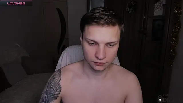 handsome guy01 online show from 12/22/25, 06:38